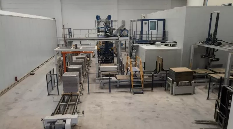 Waarom een ​​Duitse klant opnieuw voor QGM-blokmachines koos: betrouwbaarheid, innovatie en waarde op de lange termijn